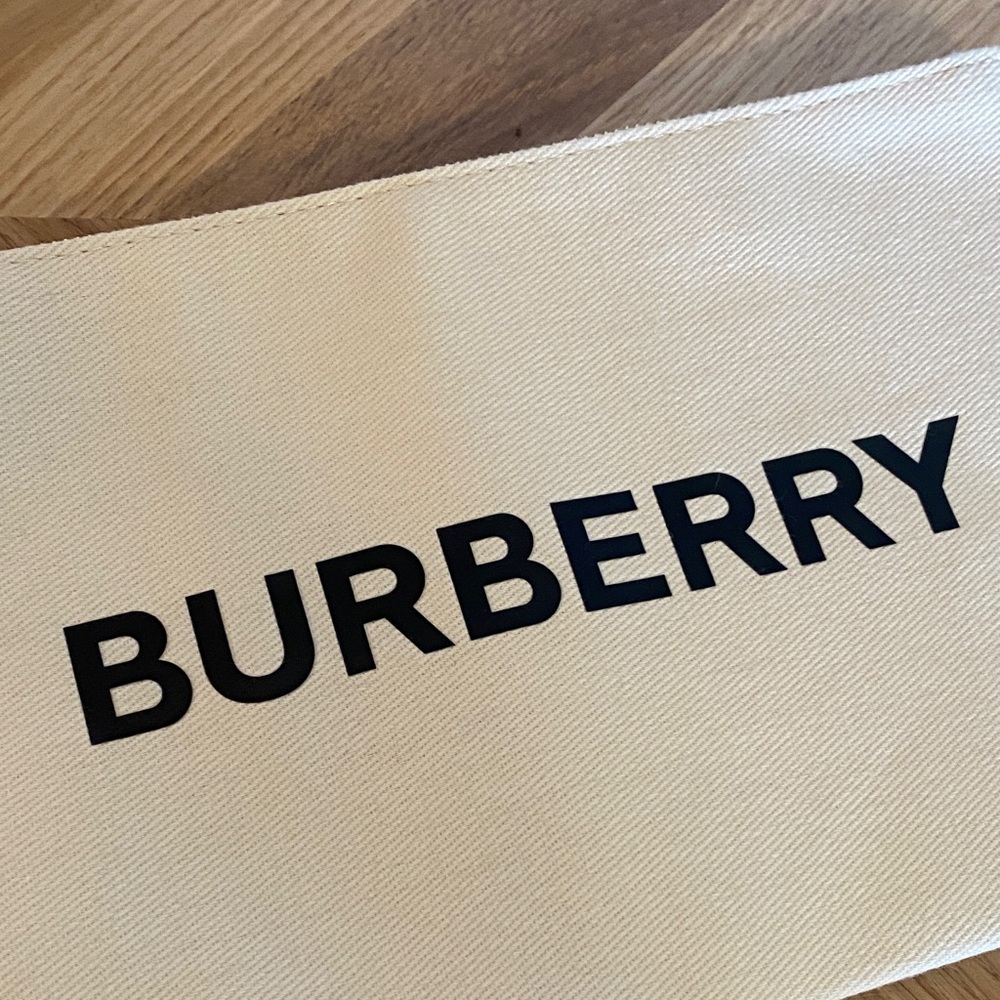 NWOT Burberry Canvas Wristlet - Picture 3 of 5